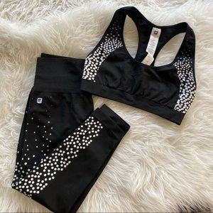 Fabletics Seamless Legging Sports Bra Set